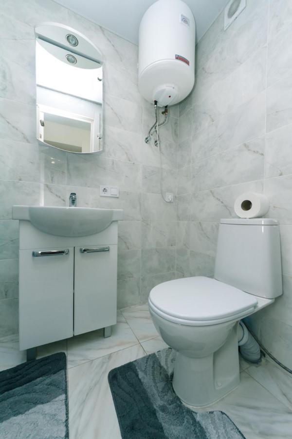 Studiia Na Beresteiskoi Kiev Exterior foto